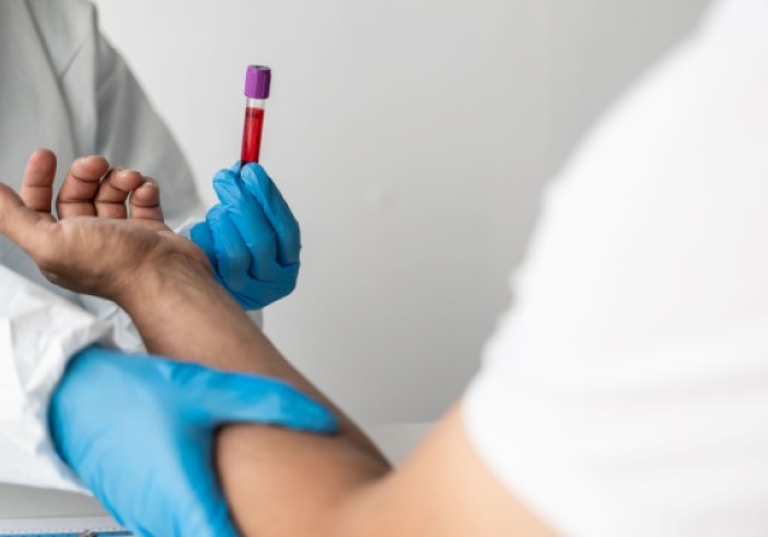 Illustration de l'article : Soumission chimique : une expérimentation pour une détection plus efficace