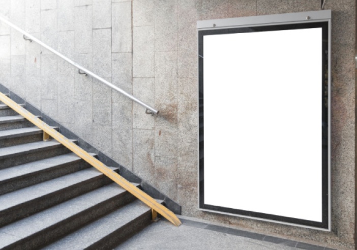 Illustration article : Publicités lumineuses entre 1 heure et 6 heures du matin : oui ou non ?