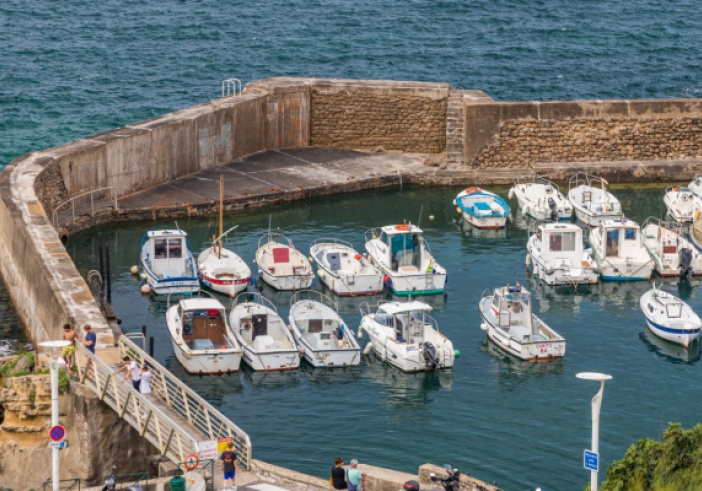 Illustration article : Pêche dans le golfe de Gascogne : à quai… et indemnisé ?