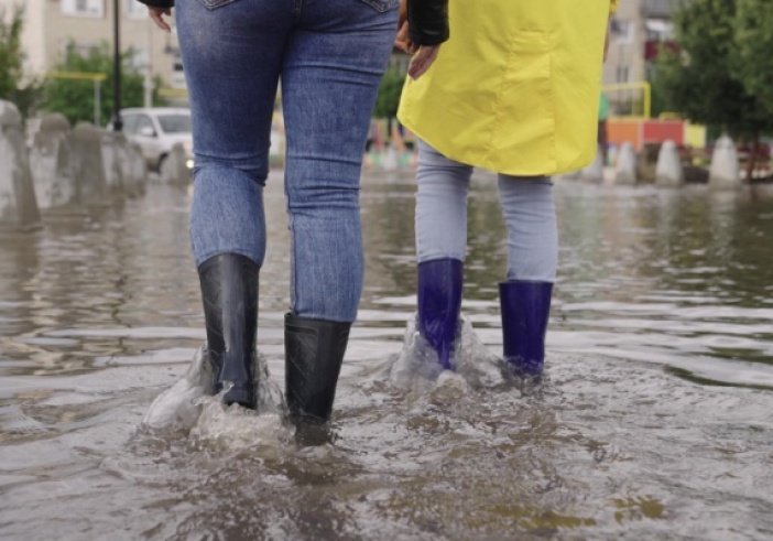 Illustration article : Inondations 2023-2024 : des aides pour les entreprises !