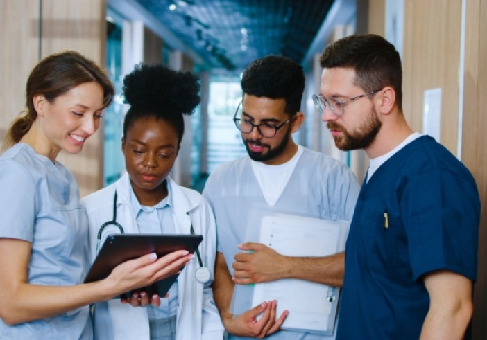 Illustration de l'article : Outre-mer : une dérogation d’exercice pour les praticiens à diplôme hors Union européenne (PADHUE)