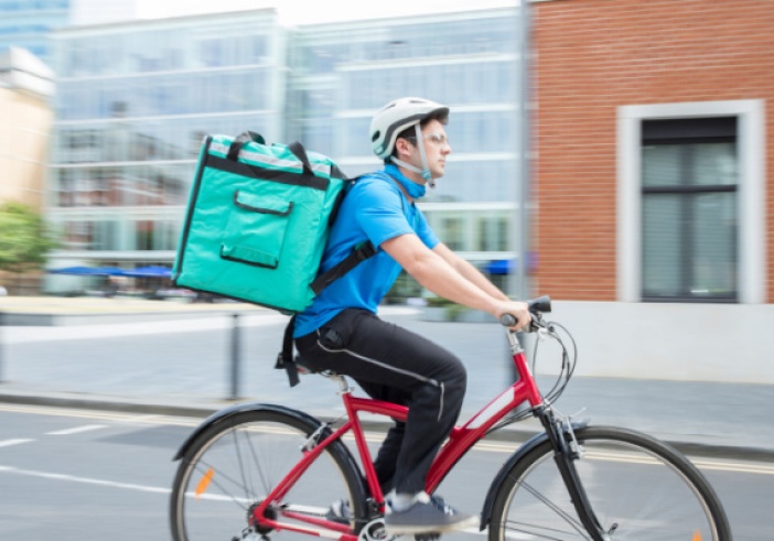 Illustration article : Les nouveautés 2024 (fiscales et sociales) pour les prestataires de services