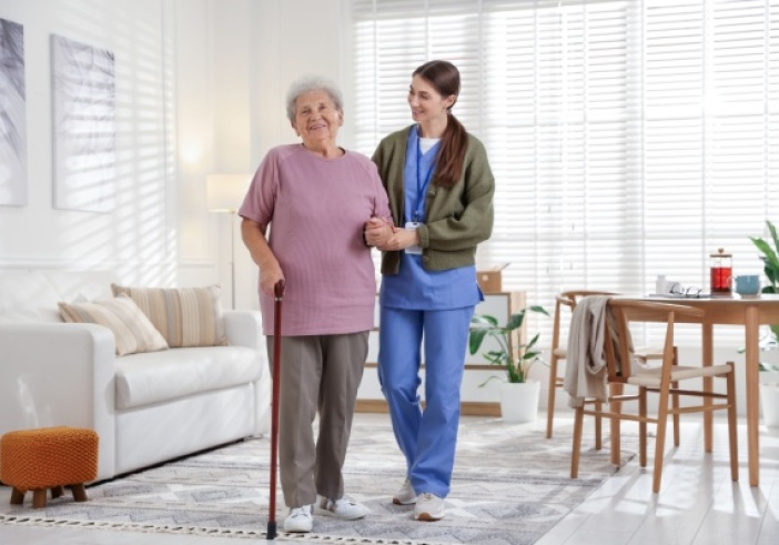 Illustration article : Aides à domicile : conditions d’obtention de la carte professionnelle