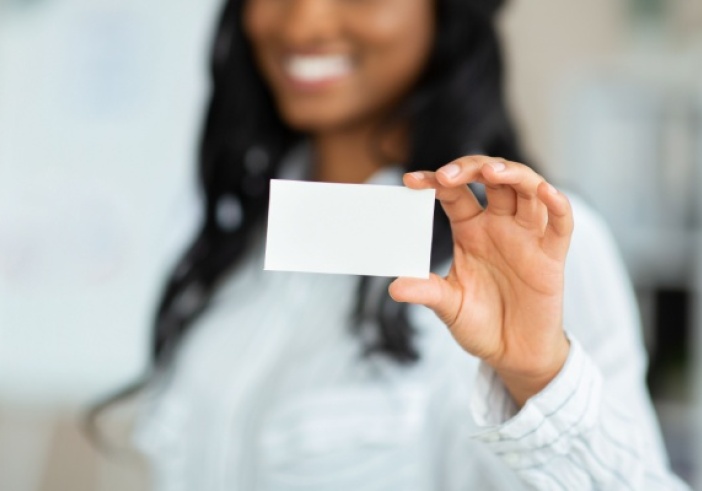 Illustration de l'article : Aide à la personne : on connaît les modalités de mise en place de la carte professionnelle !