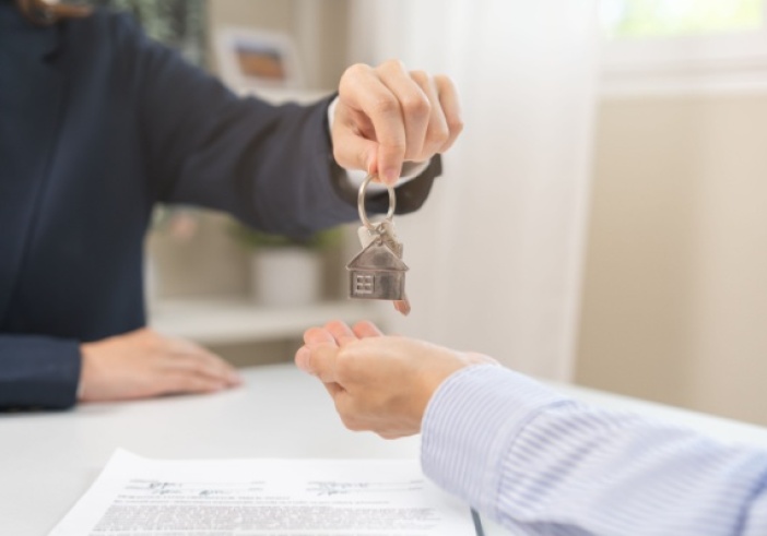 Illustration de l'article : C’est l’histoire d’un locataire qui en a assez de payer toujours plus…