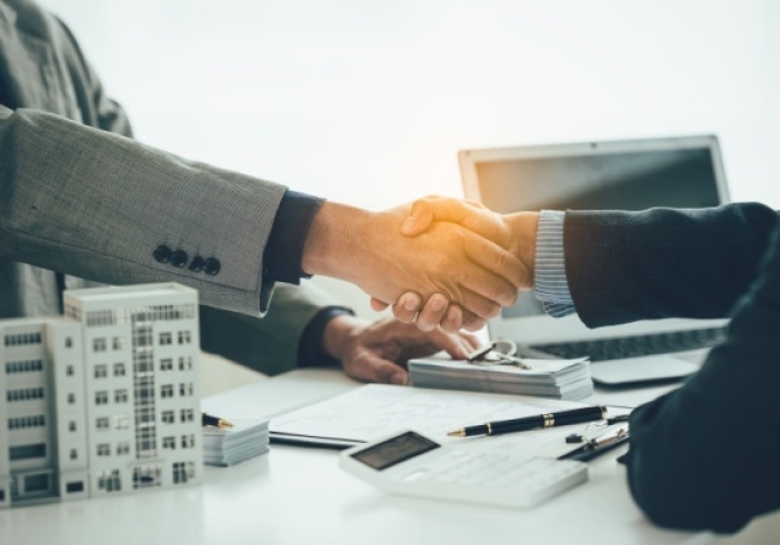 Illustration de l'article : C’est l’histoire d’un bailleur qui veut vendre tout ce qu’il a…