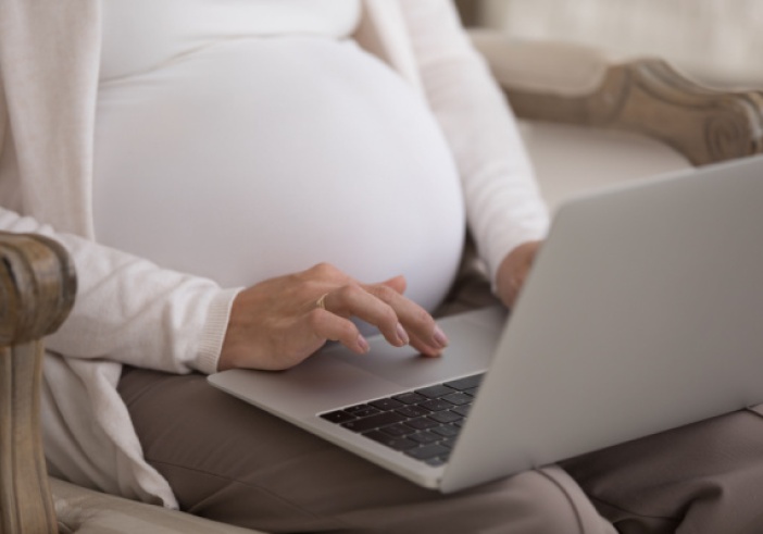 Illustration article : Contrat de sécurisation professionnelle : et s’il est accepté par une salariée enceinte ?