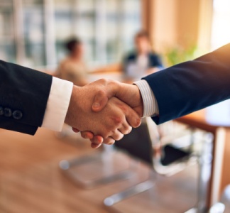 Illustration article : Pacte Dutreil : même pour les loueurs en meublé ?