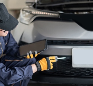 Illustration article : Certificat W garage : durcissement des règles