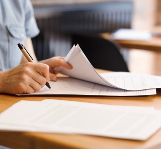 Illustration article : C’est l’histoire d’un employeur pour qui « fin de contrat » aurait dû rimer avec « immédiat » …