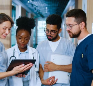 Illustration article : Outre-mer : une dérogation d’exercice pour les praticiens à diplôme hors Union européenne (PADHUE)