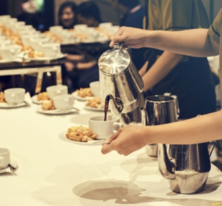 Illustration article : Les nouveautés 2024 (fiscales et sociales) pour les secteurs du commerce, de la distribution et du CHR