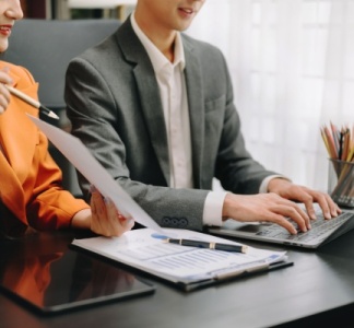 Illustration article : Mutuelle : précision sur la dispense « ayants droit »