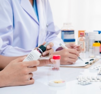 Illustration article : Préparations hospitalières : nouvelles modalités de déclaration