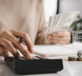 Illustration article : Taxe sur les salaires : des précisions pour les entreprises de distribution d’électricité