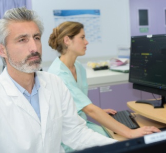 Illustration article : Médecin : « erreur de la secrétaire en votre faveur ? »