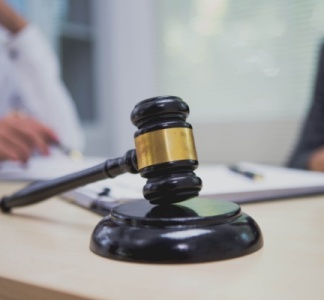 Illustration article : Avocat : vers qui se tourner en cas de désaccord sur la convention d’honoraire ?