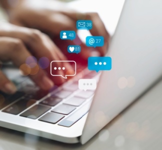 Illustration article : Aspiration de données personnelles sur les réseaux sociaux : quelles sont les limites ?