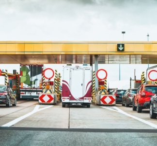 Illustration article : Péages à flux libre : adieu les barrières sur l’A13 et l’A14 !