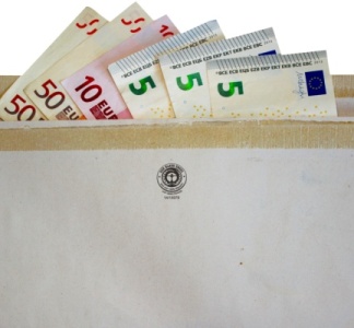 Illustration article : Vendre des parts de société : un coût fiscal de 125 € ?