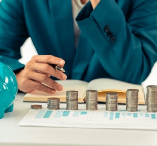 Illustration article : Frais bancaires sur succession : un encadrement pour stopper les débordements !