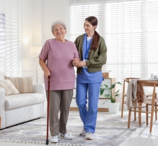 Illustration article : Aide, accompagnement et services autonomie à domicile : quels prix pour 2026 ?