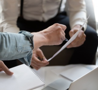 Illustration article : Transfert d’entreprise = transfert de contrat de travail = transfert d’employeur ?