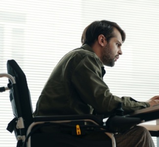 Illustration article : Handicap : une différence de salaire de 10 centimes est-elle discriminatoire ?