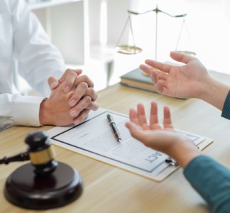 Illustration article : Service national de l’enregistrement : le bureau des plaintes est ouvert !