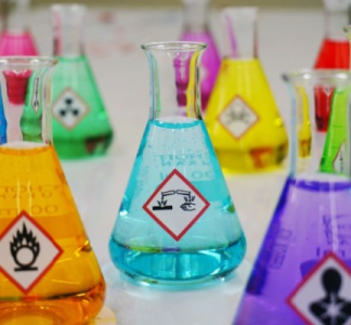 Illustration article : Risques chimiques en entreprises : quelle prévention ?