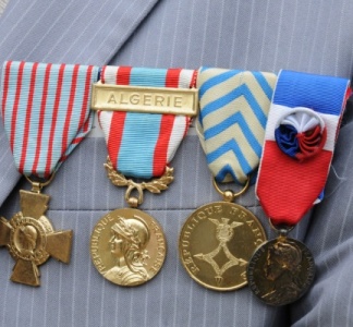 Illustration article : Reconnaissance de la nation : pas de demi-part fiscale supplémentaire ?