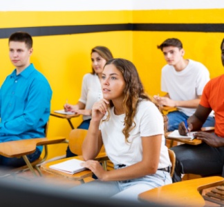 Illustration article : Permis de conduire : les questions du code de la route changent…