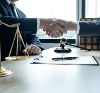 Illustration article : Avocat : des nouveautés pour le contrat de collaboration