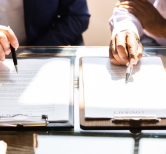 Illustration article : Société absorbée et société absorbante : du pareil au même ?