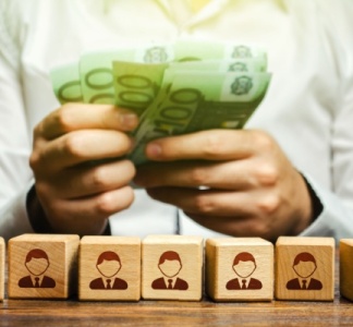 Illustration article : Attribution gratuite d’actions et transfert légal de contrat : perte de chance ?