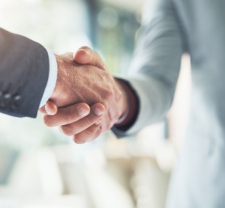 Illustration article : Associés de sociétés d’exercice libéral : des travailleurs indépendants ?