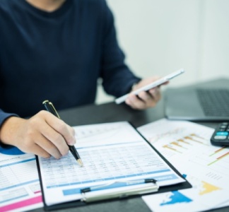 Illustration article : Taux neutres du prélèvement à la source pour 2026 : c’est parti ?