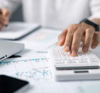 Illustration article : Revenus réputés distribués et conséquences pour le dirigeant : des procédures indépendantes ?