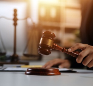 Illustration article : Professionnels du droit, du chiffre et de la finance : ce qui va changer en 2025