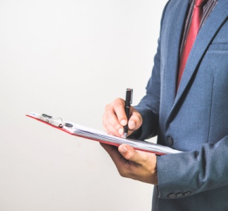 Illustration article : Loi « « immigration » : et du côté des sanctions ?