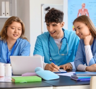 Illustration article : Internes en médecine : revalorisation de l’indemnité d’astreinte