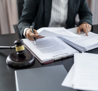 Illustration article : Professions libérales réglementées : focus sur les professionnels du droit 