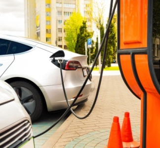 Illustration article : Crédit d’impôt pour investissement productif Outre-mer : même pour les installations de bornes de recharge pour véhicules électriques ?